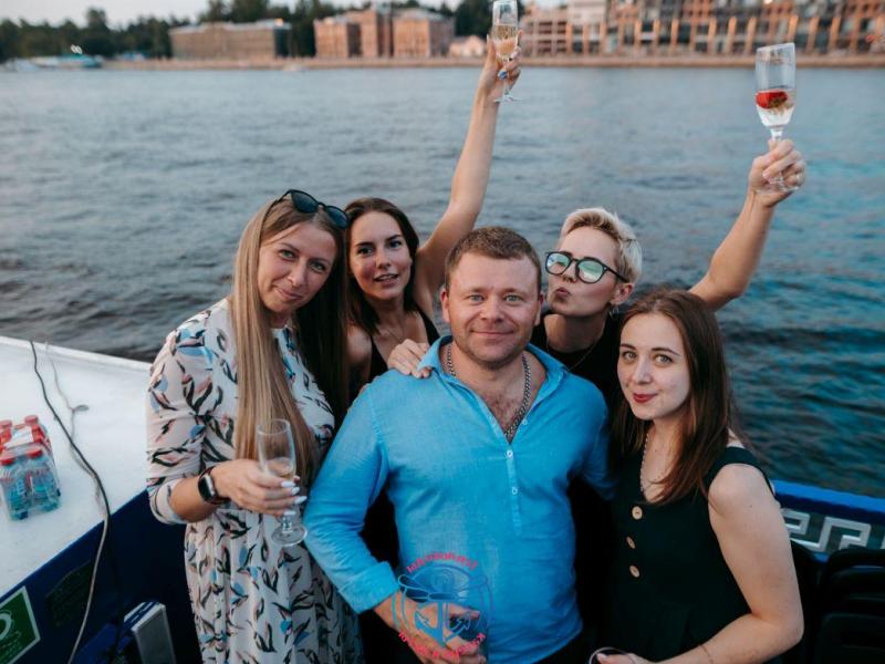 корпоратив на теплоходе